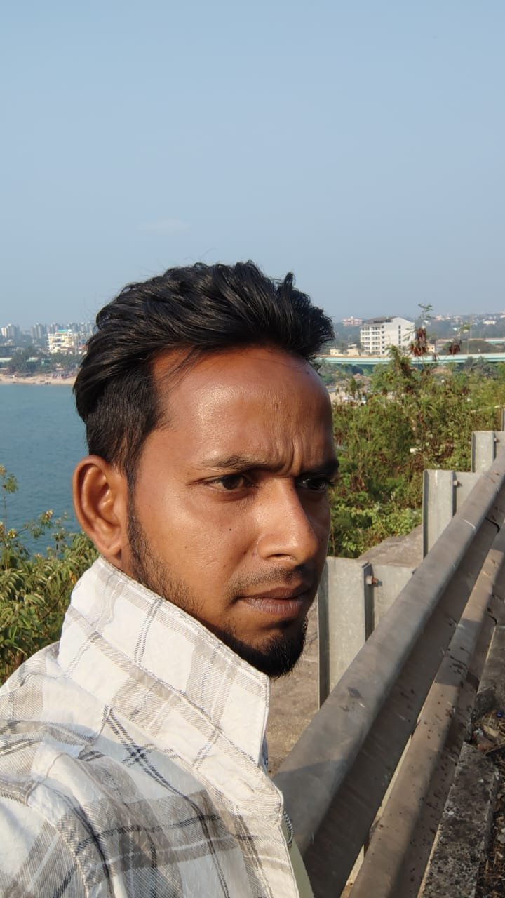 Khushnasib Alam outdoors in Goa